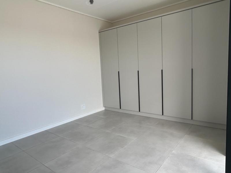 To Let 1 Bedroom Property for Rent in Sandown Western Cape